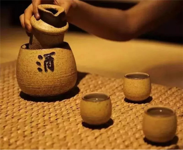 月下一杯酒，萬(wàn)事盡浮休。65.jpg